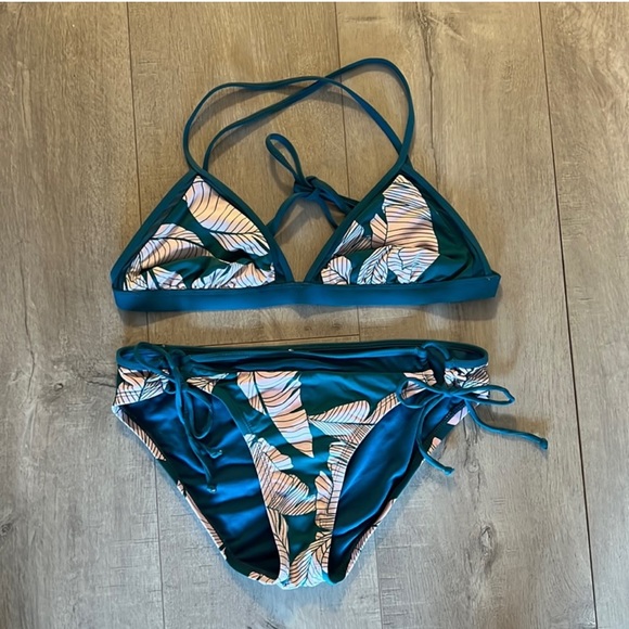 Floral print bikini - Picture 4 of 6